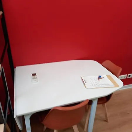 Studio Avec Terrasse Donnant Sur Un Parc Abore *