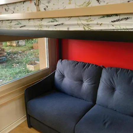 Studio Avec Terrasse Donnant Sur Un Parc Abore *