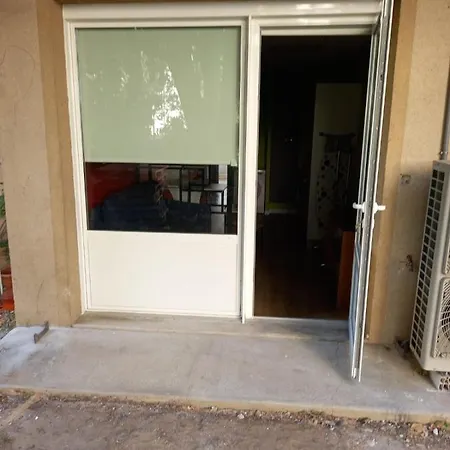 Studio Avec Terrasse Donnant Sur Un Parc Abore *